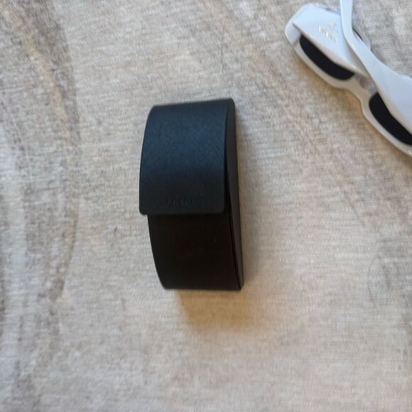 White prada rectangle sunglasses - Picture 5 of 10